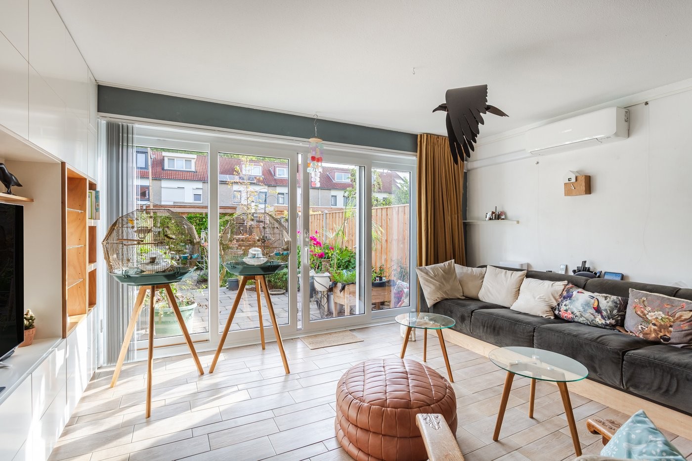 Tussenwoning te koop: Strijkmolenstraat 52, Almere