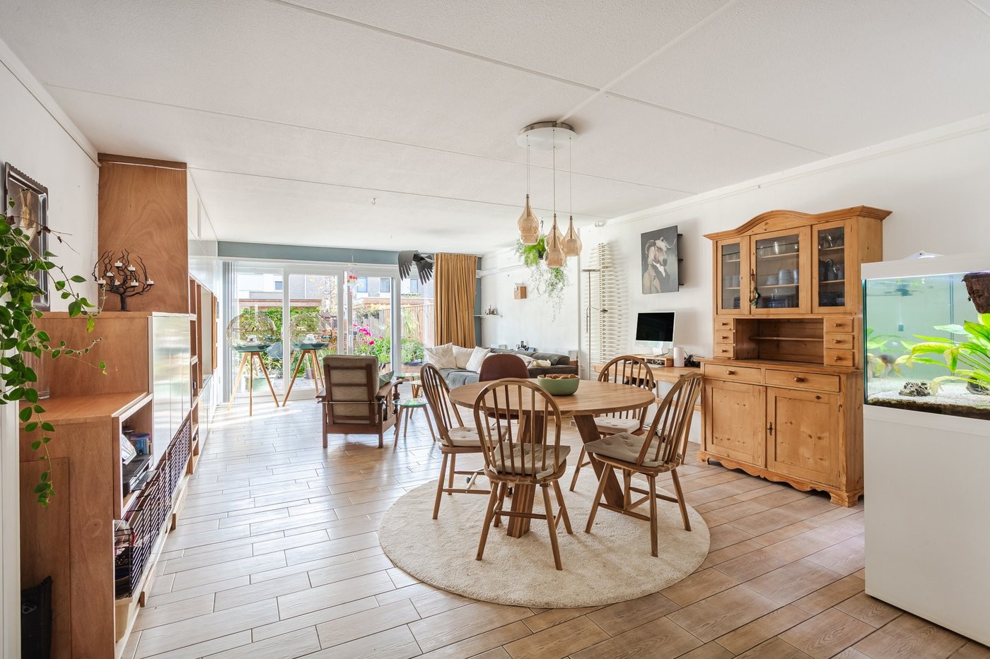 Tussenwoning te koop: Strijkmolenstraat 52, Almere