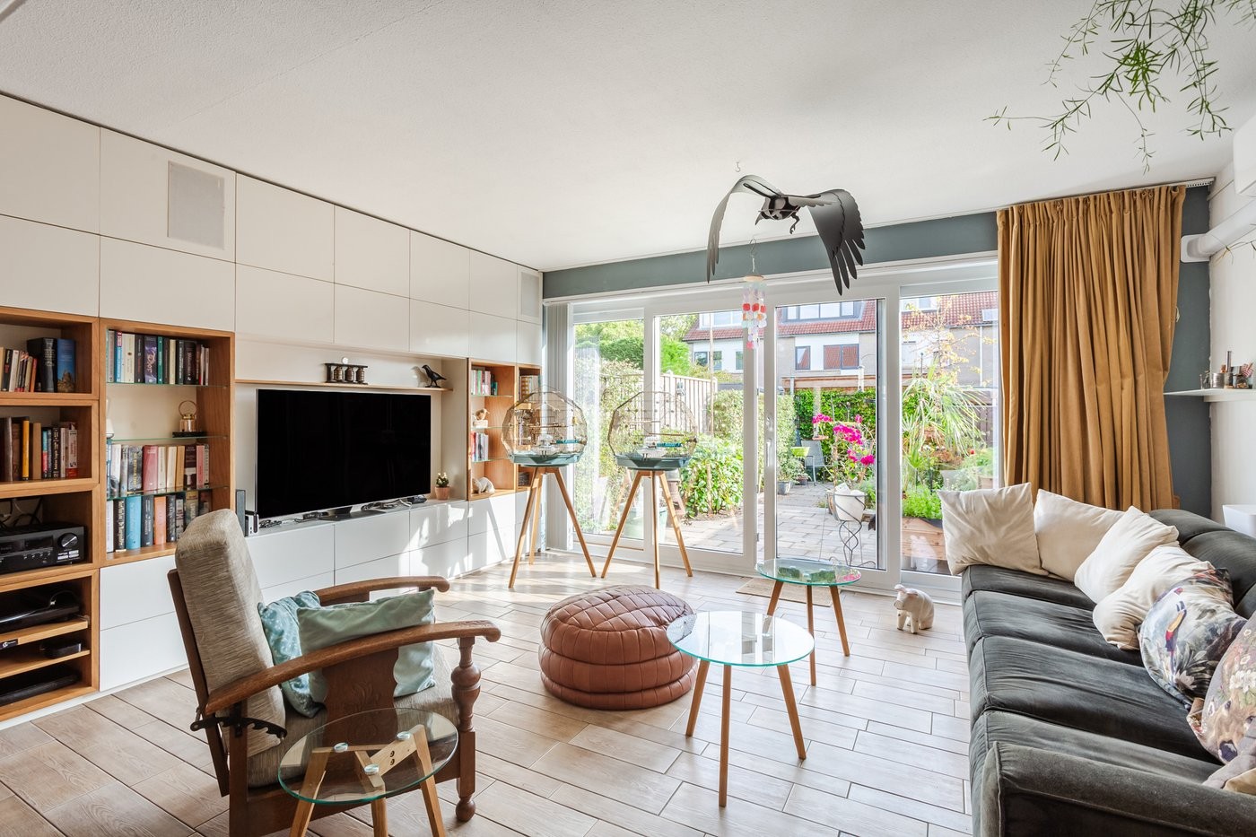 Tussenwoning te koop: Strijkmolenstraat 52, Almere