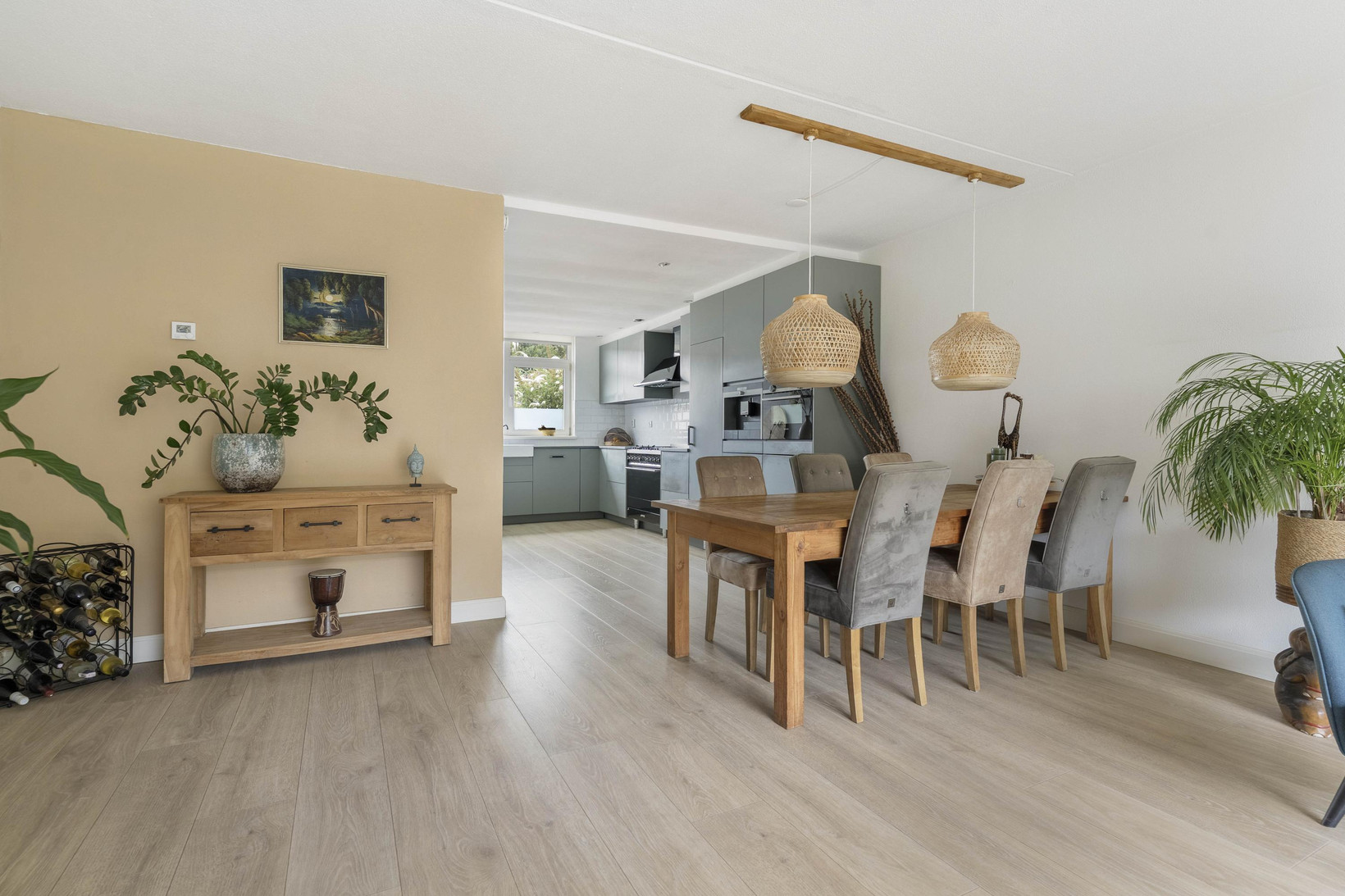 Tussenwoning te koop: Wipmolenweg 361, Almere