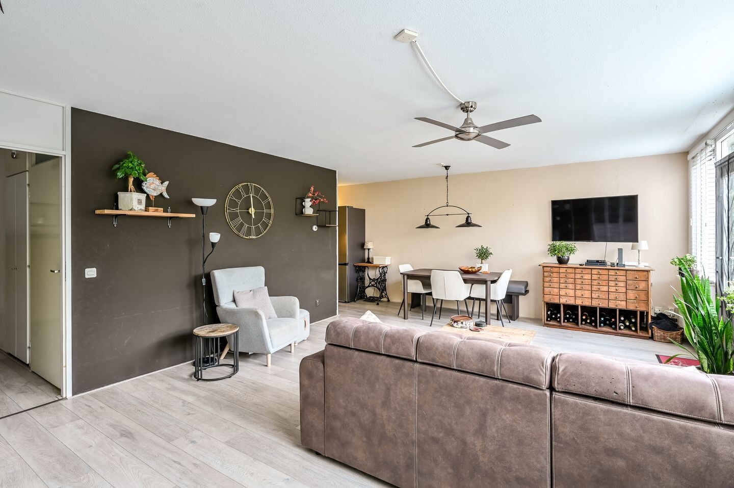 Appartement te koop: G.A. Overdijkinkstraat 86, Almere