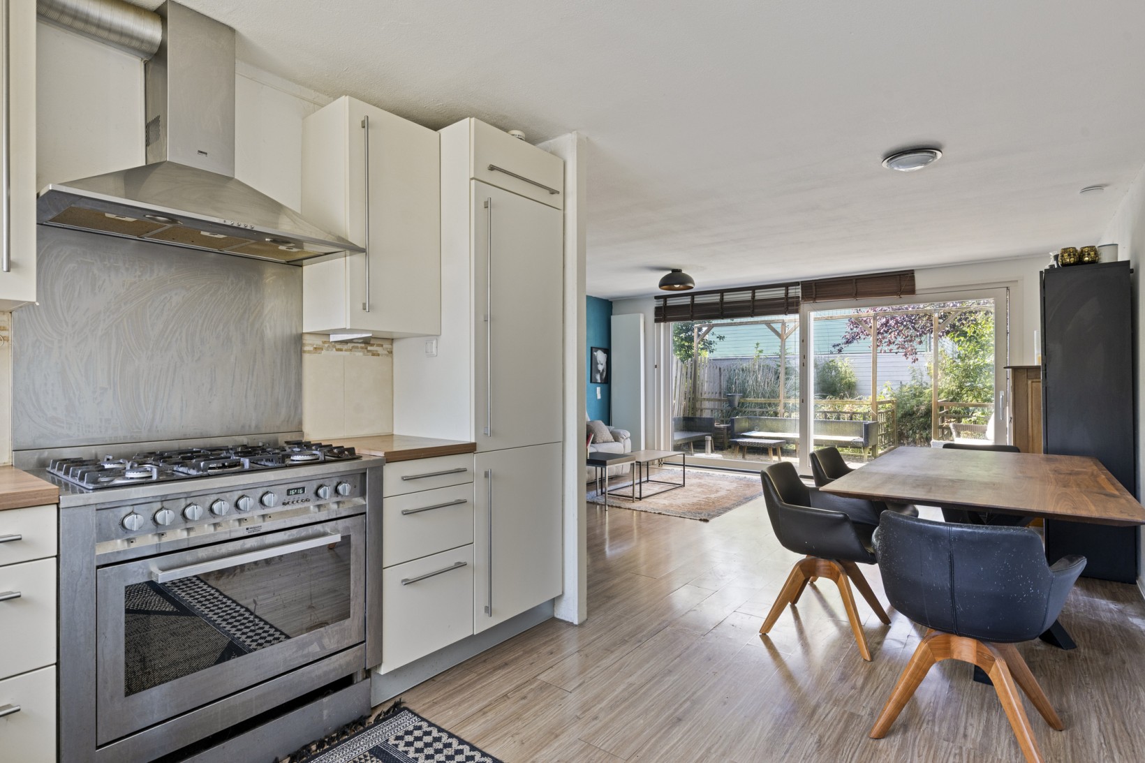 Tussenwoning te koop: M.J. Granpré Molièrestraat 62, Almere