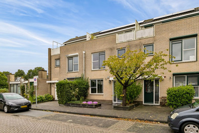 M. de Klerkstraat 22