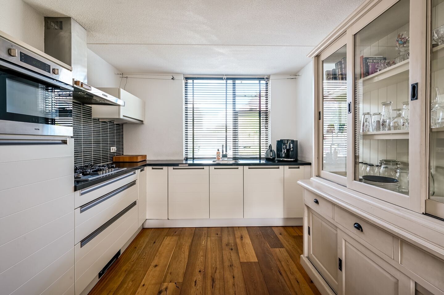 Tussenwoning te koop: Hofstedestraat 47, Almere