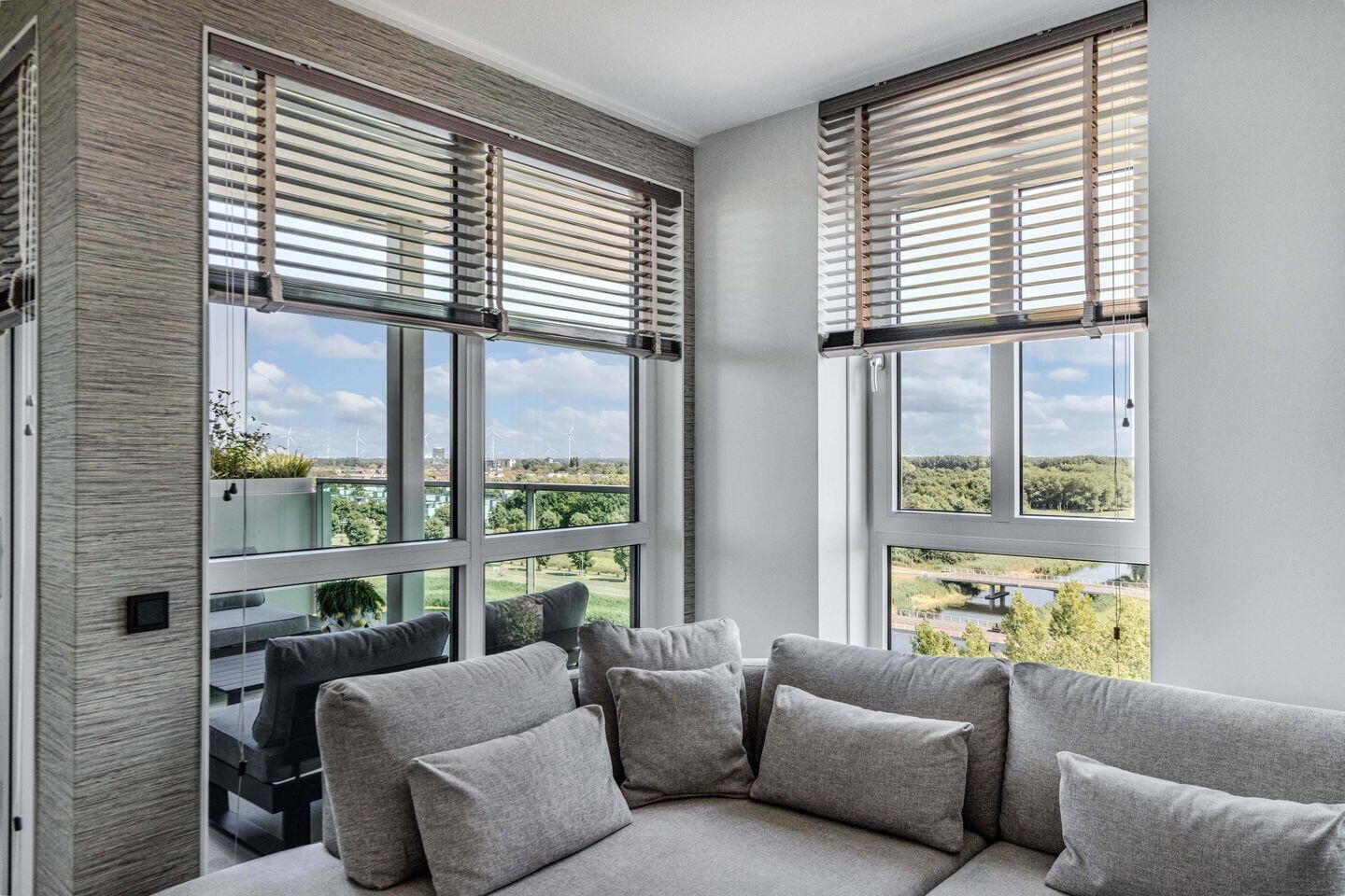 Appartement te koop: Buenos Airesstraat 235, Almere