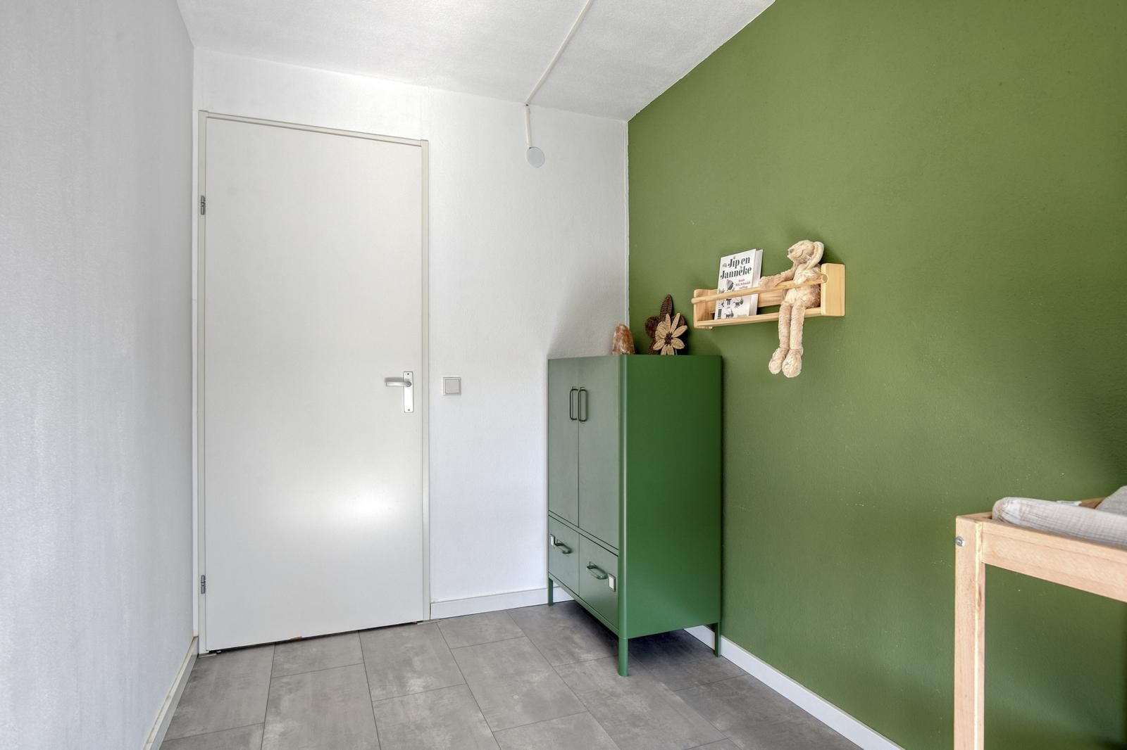 Tussenwoning te koop: Januaristraat 13, Almere