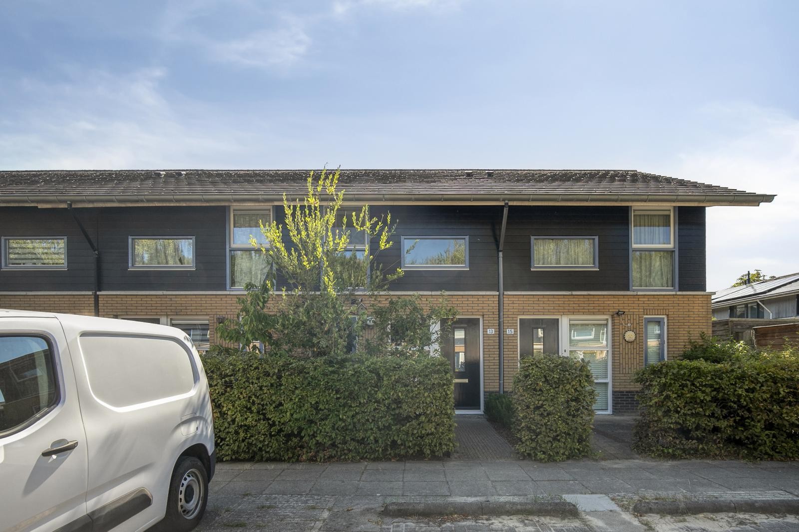 Tussenwoning te koop: Januaristraat 13, Almere