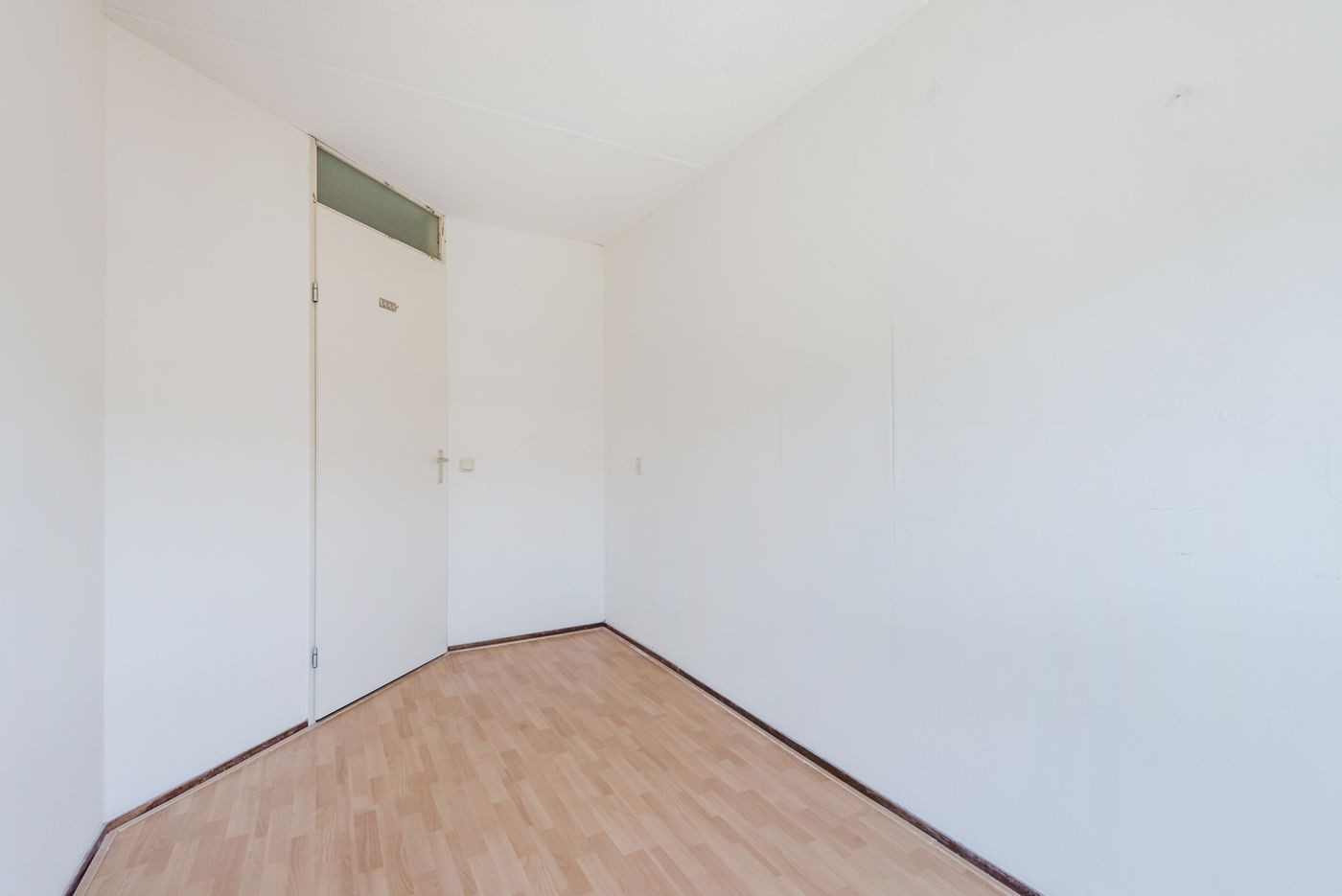Tussenwoning te koop: Aprilstraat 15, Almere