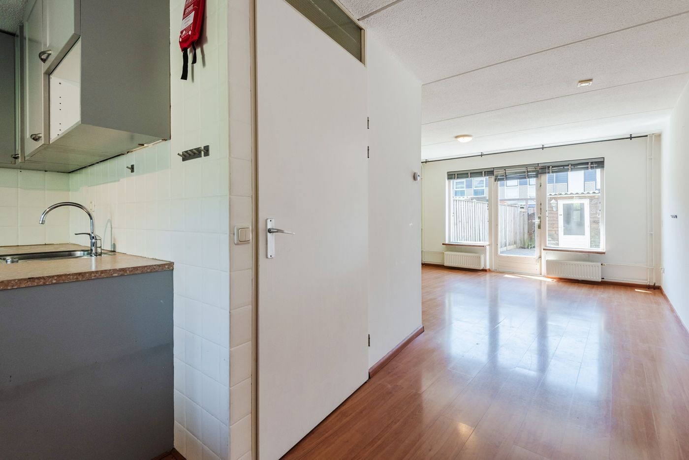 Tussenwoning te koop: Aprilstraat 15, Almere