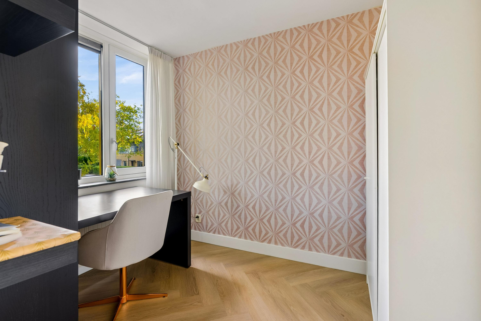 Appartement te koop: Voorjaarstraat 13, Almere