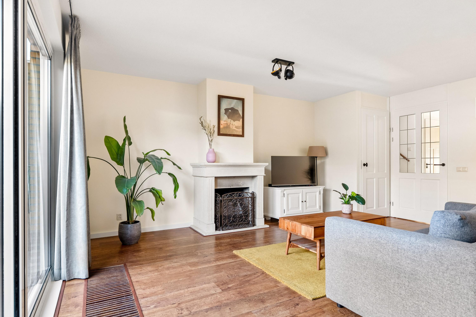 Tussenwoning te koop: Novemberstraat 40, Almere