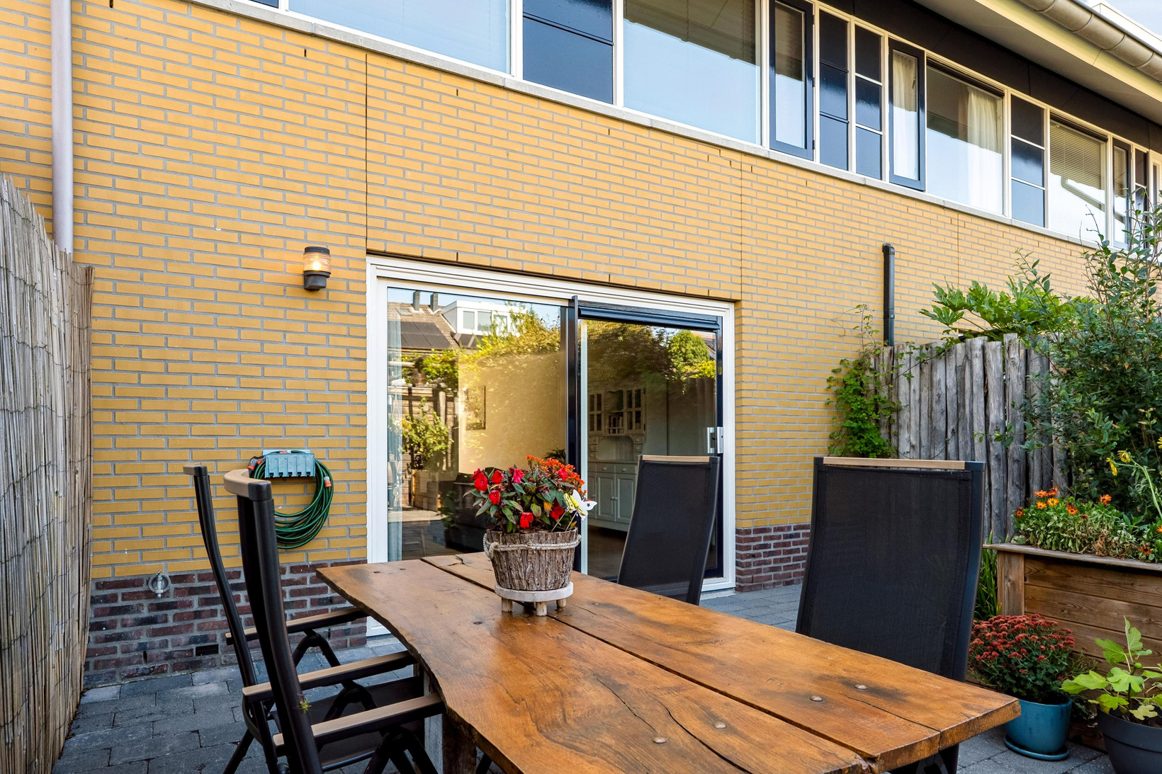 Tussenwoning te koop: Novemberstraat 40, Almere