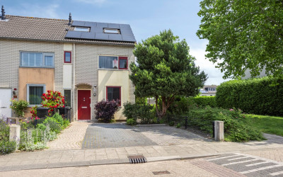 Pieter van. 58