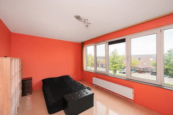 Tussenwoning te koop: Laan der V.O.C. 296, Almere