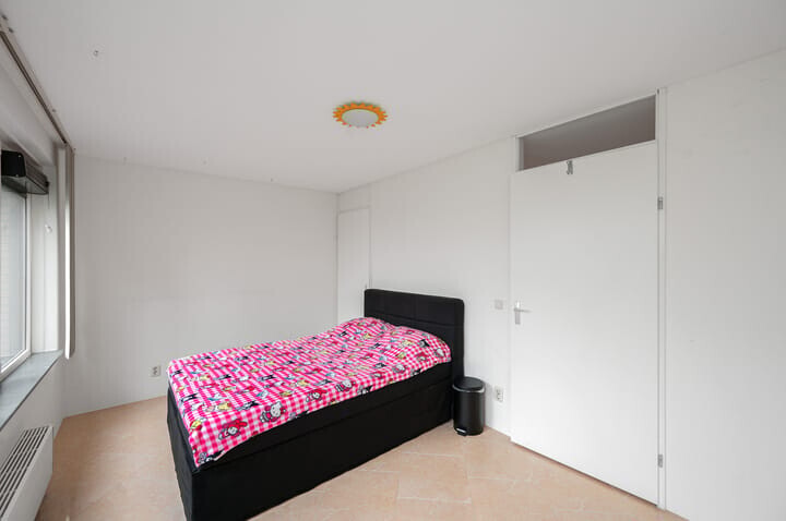 Tussenwoning te koop: Laan der V.O.C. 296, Almere