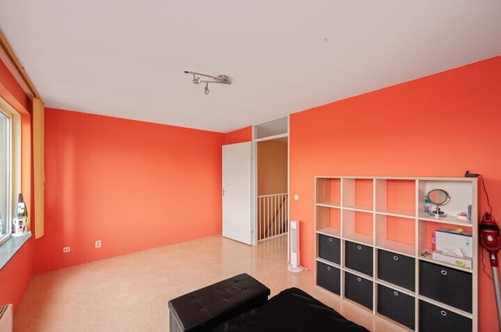 Tussenwoning te koop: Laan der V.O.C. 296, Almere
