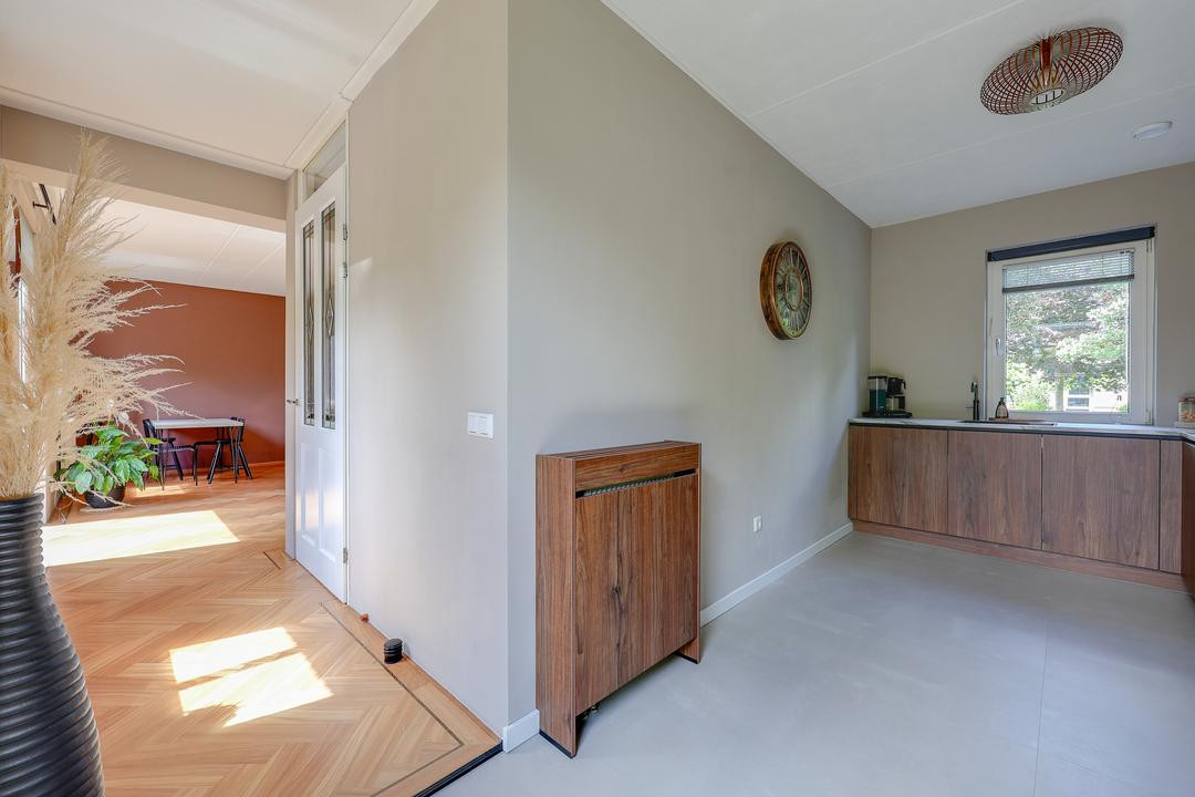 Tussenwoning te koop: Mazureplantsoen 4, Almere