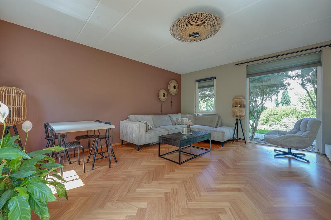Tussenwoning te koop: Mazureplantsoen 4, Almere