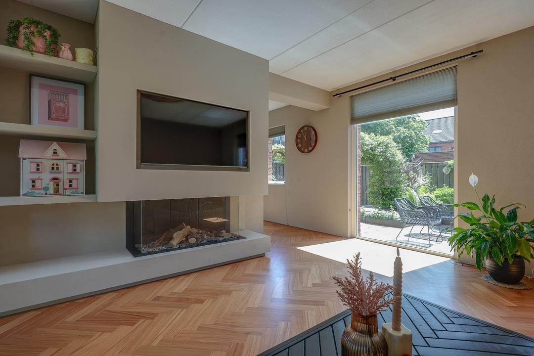 Tussenwoning te koop: Mazureplantsoen 4, Almere