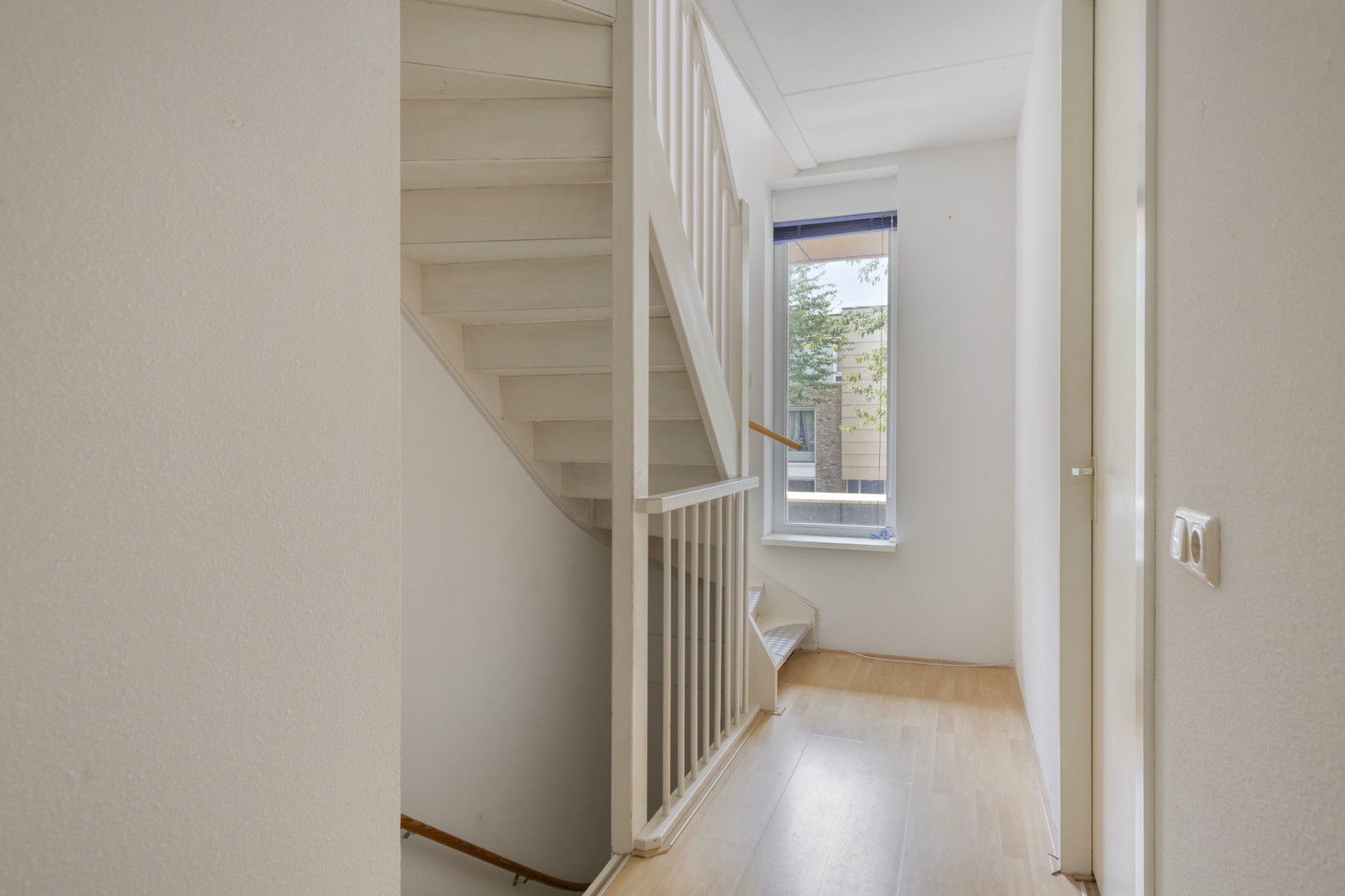 Tussenwoning te koop: Brommy en Tommystraat 17, Almere
