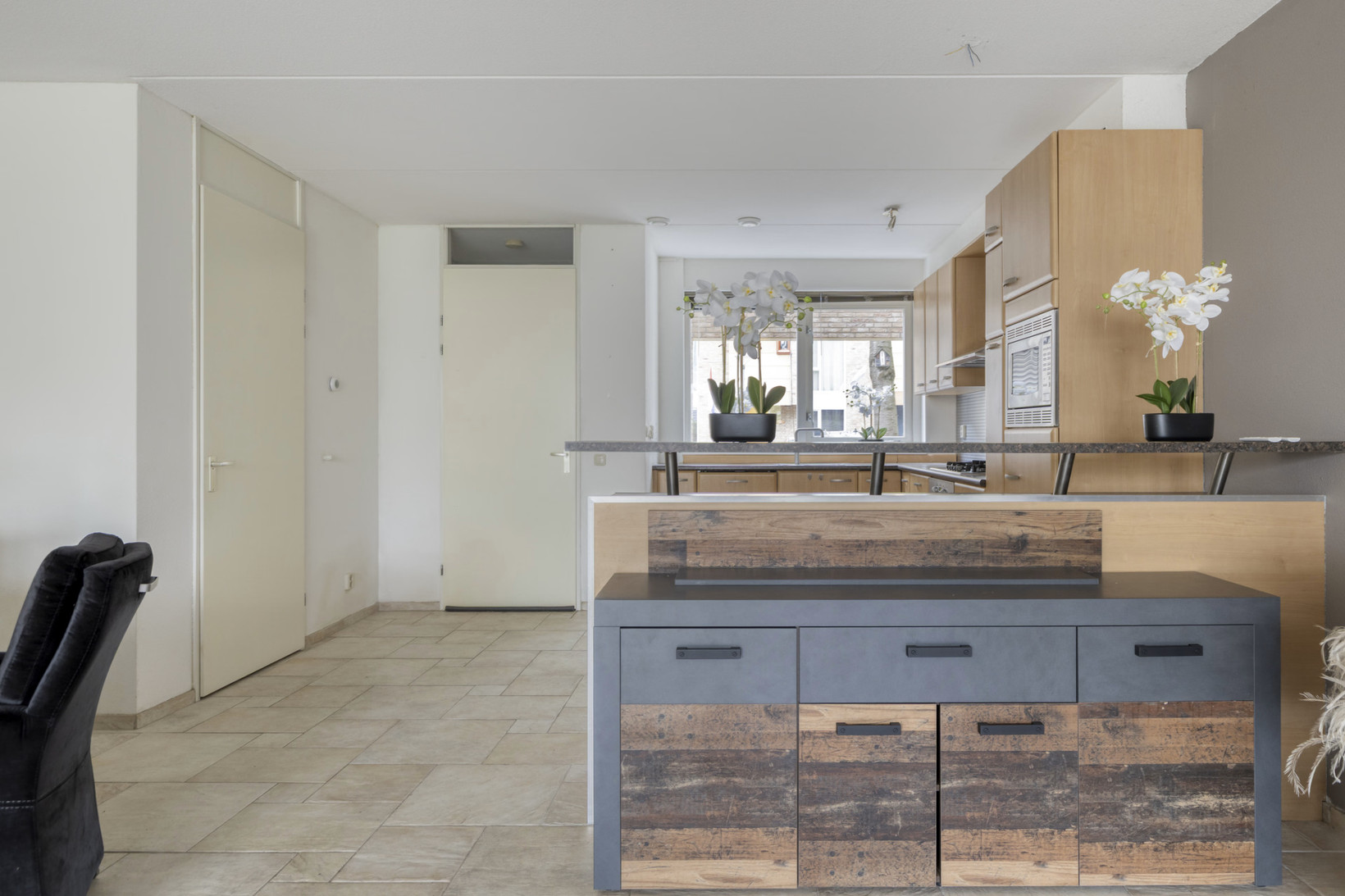 Tussenwoning te koop: Brommy en Tommystraat 17, Almere