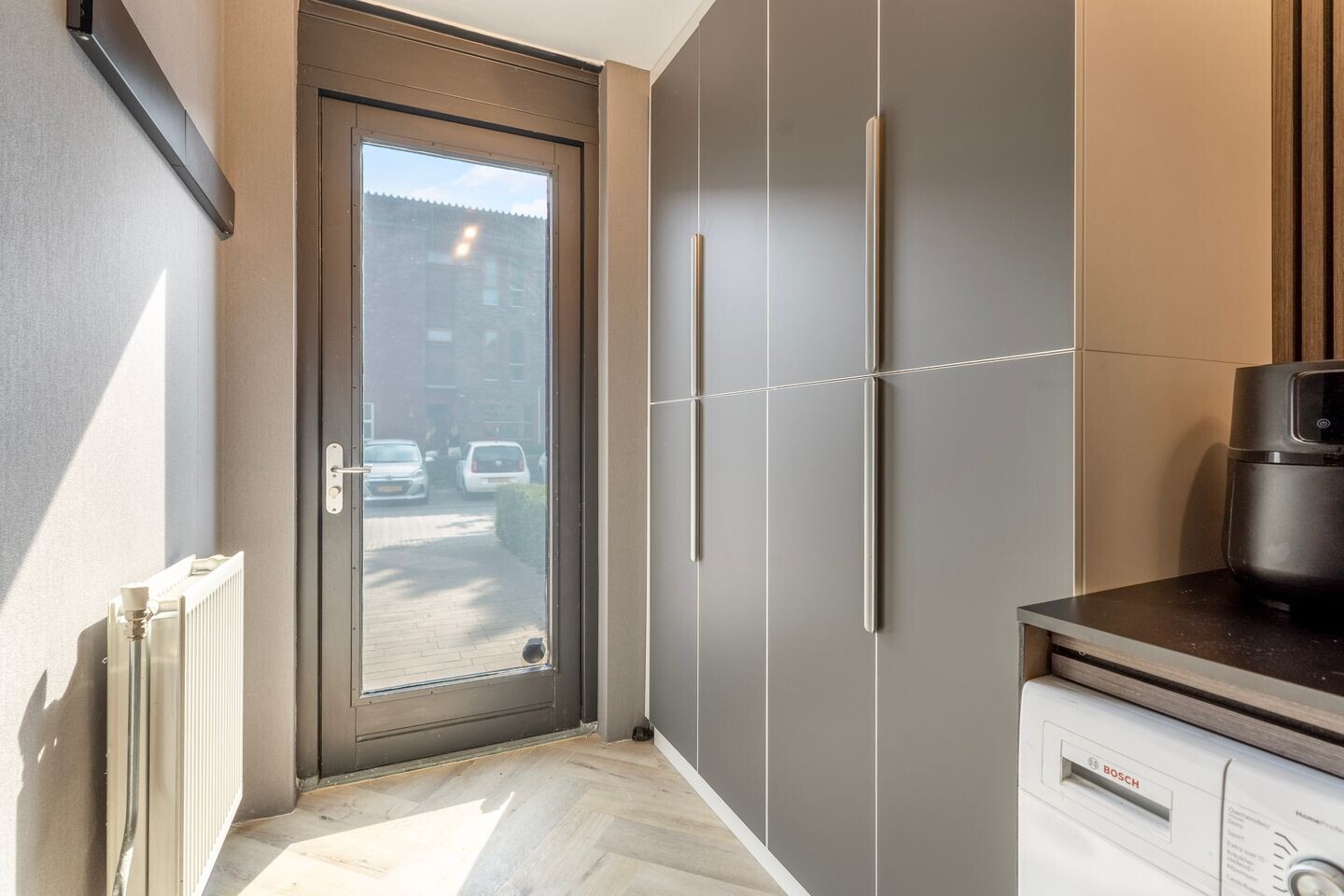 Tussenwoning te koop: Lambikstraat 12, Almere