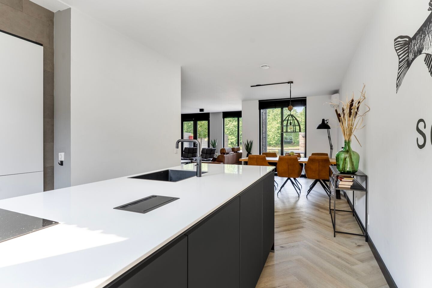 Tussenwoning te koop: Lambikstraat 12, Almere