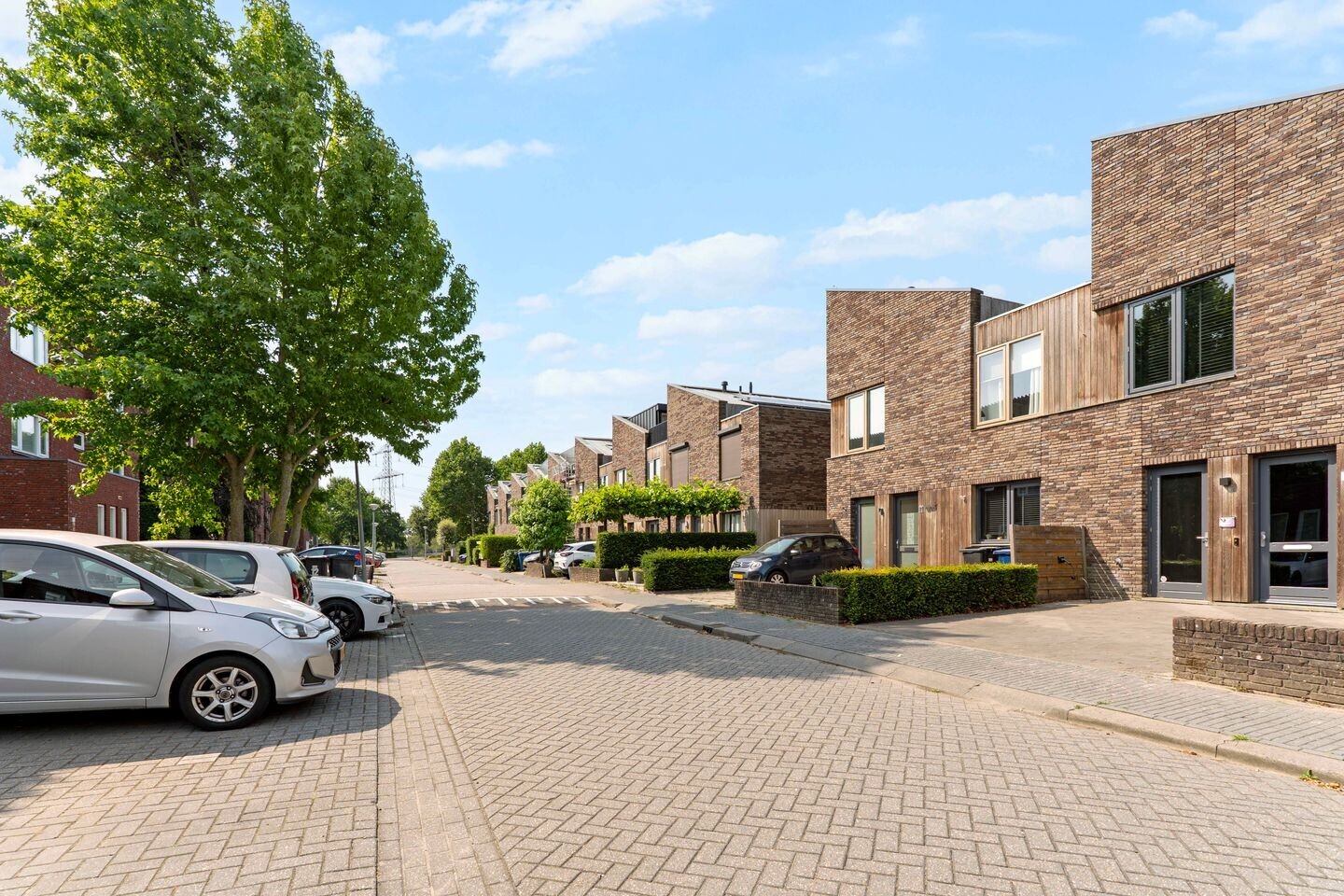 Tussenwoning te koop: Lambikstraat 12, Almere