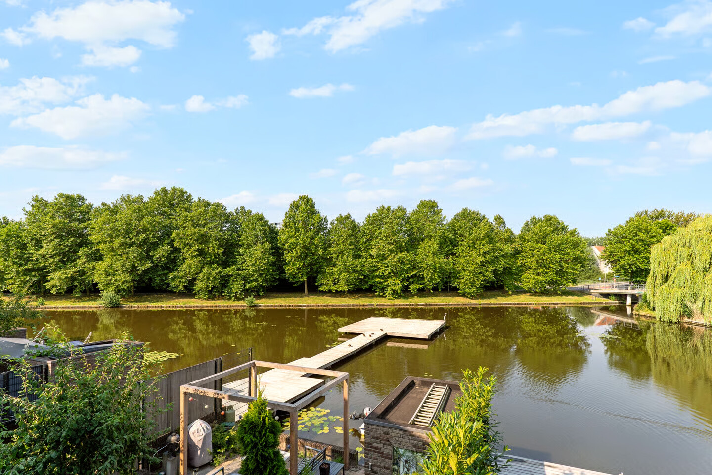Tussenwoning te koop: Lambikstraat 12, Almere