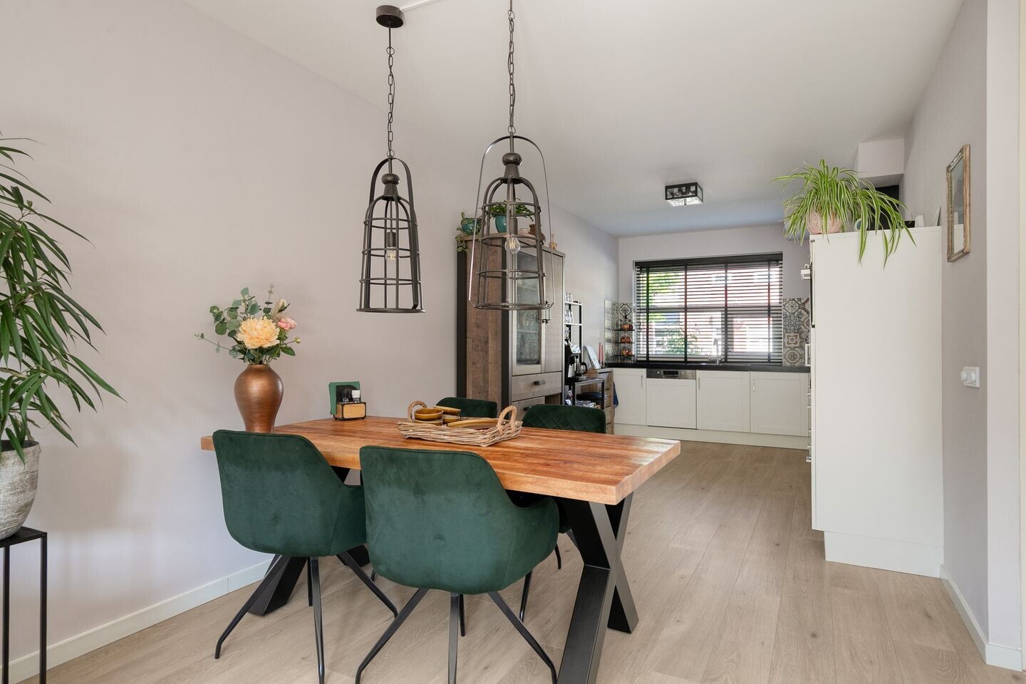 Tussenwoning te koop: Wiskestraat 30, Almere