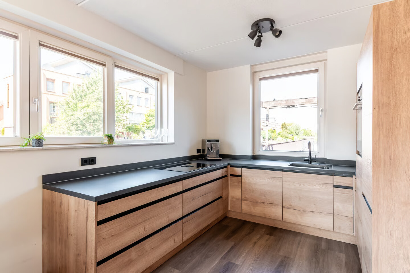 Hoekwoning te koop: Kuifjestraat 7, Almere