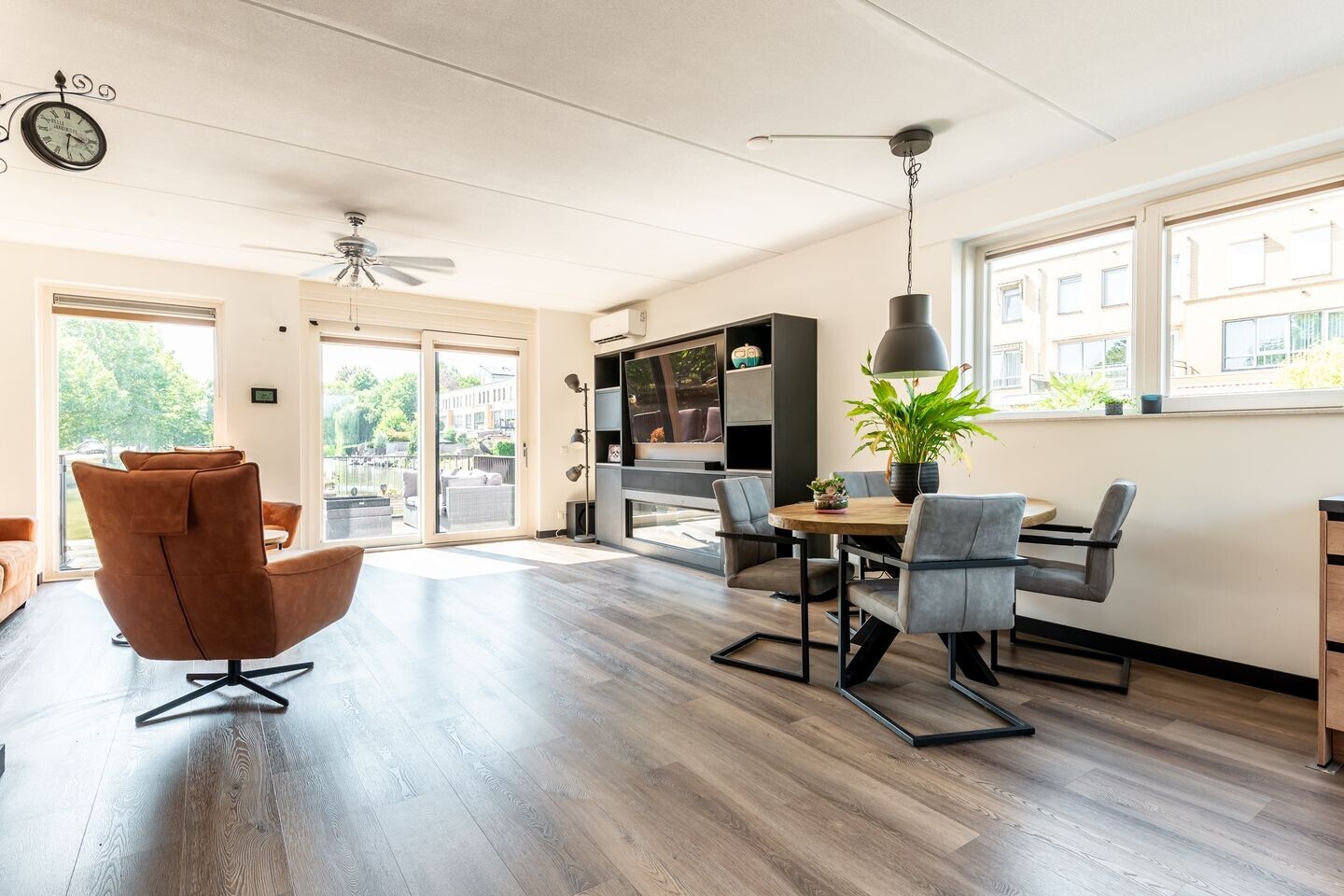 Hoekwoning te koop: Kuifjestraat 7, Almere