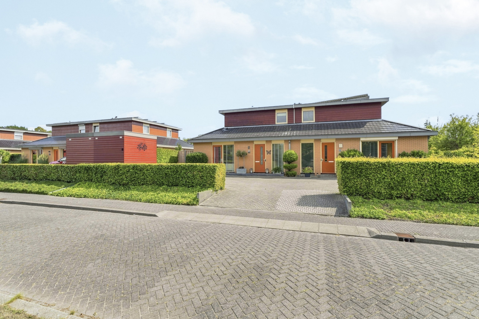 Twee-onder-één-kap te koop: Katrien Duckstraat 8, Almere