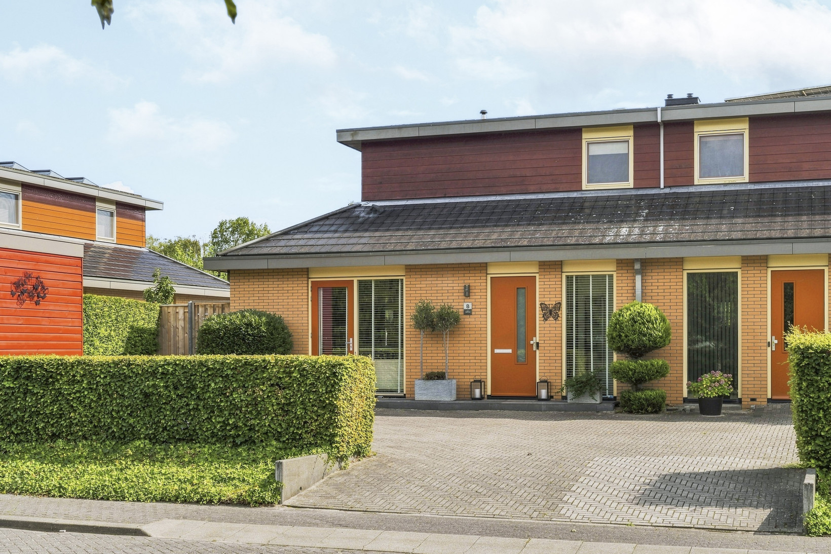 Twee-onder-één-kap te koop: Katrien Duckstraat 8, Almere