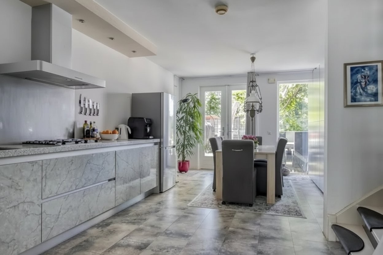 Tussenwoning te koop: Arubapier 35, Almere