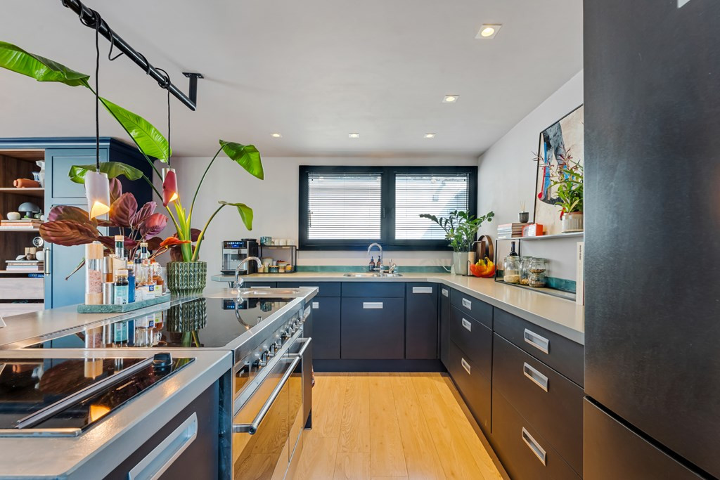 Vrijstaande woning te koop: Arubapier 28, Almere