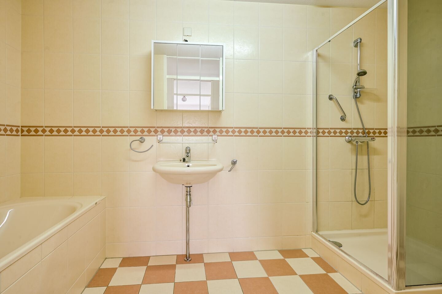 Appartement te koop: Guadeloupestraat 39, Almere