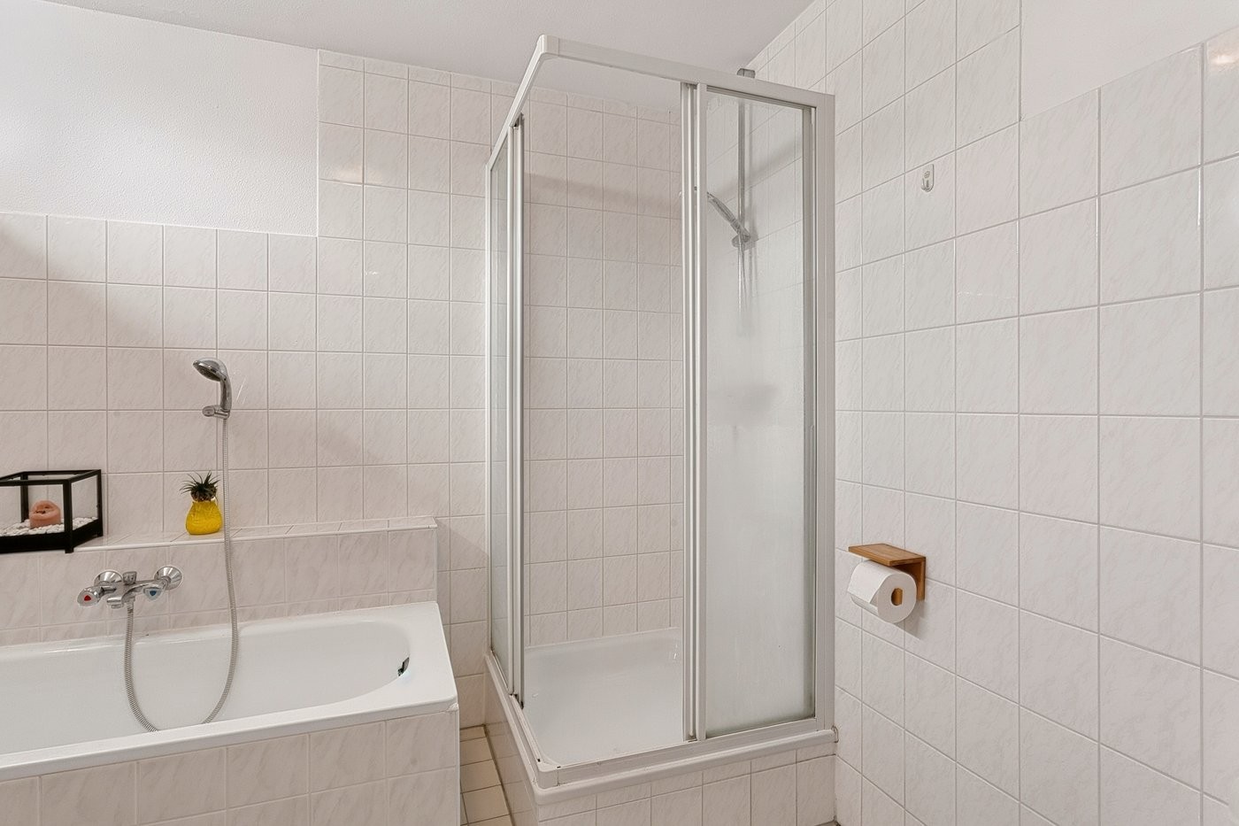 Tussenwoning te koop: Samoastraat 56, Almere