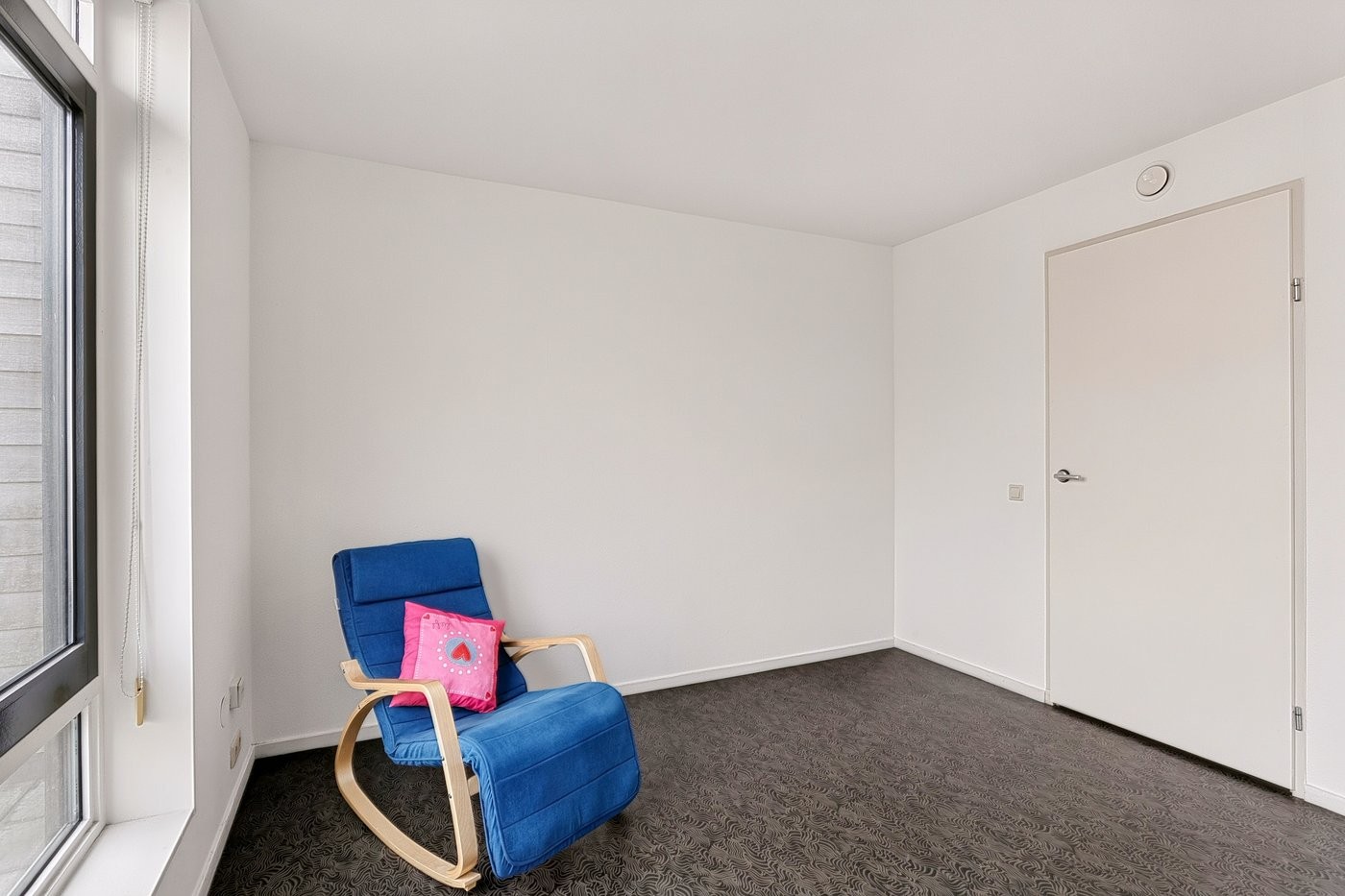 Tussenwoning te koop: Samoastraat 56, Almere