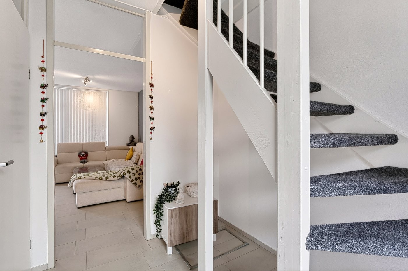 Tussenwoning te koop: Samoastraat 56, Almere