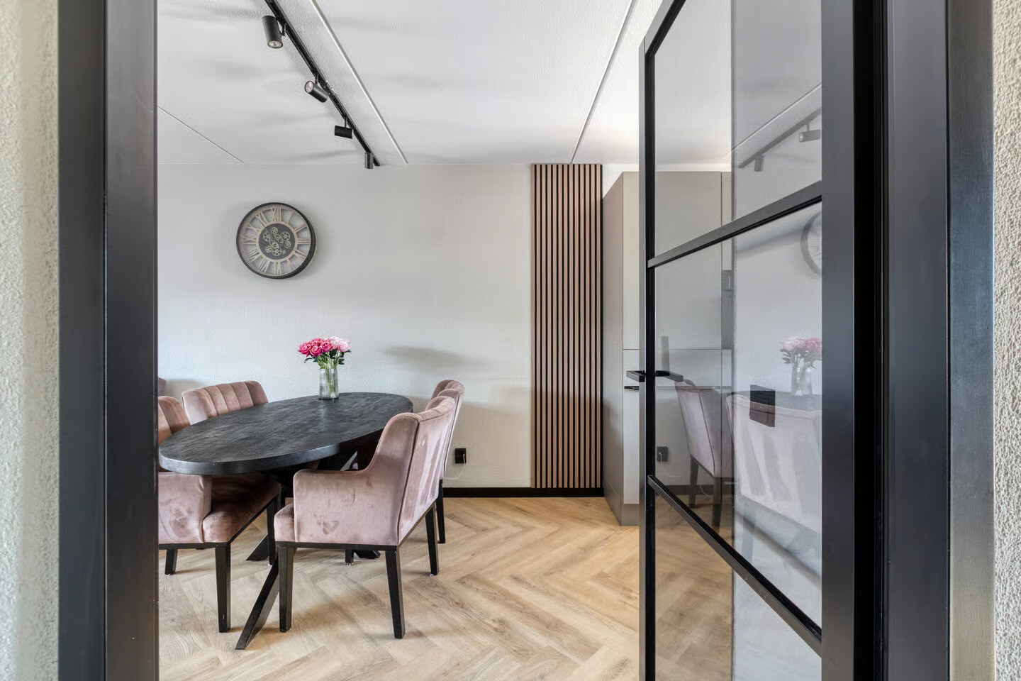 Tussenwoning te koop: Jerseystraat 76, Almere