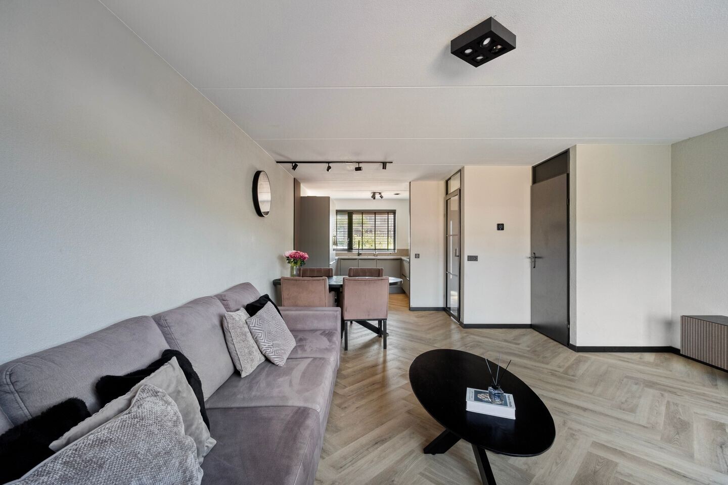 Tussenwoning te koop: Jerseystraat 76, Almere