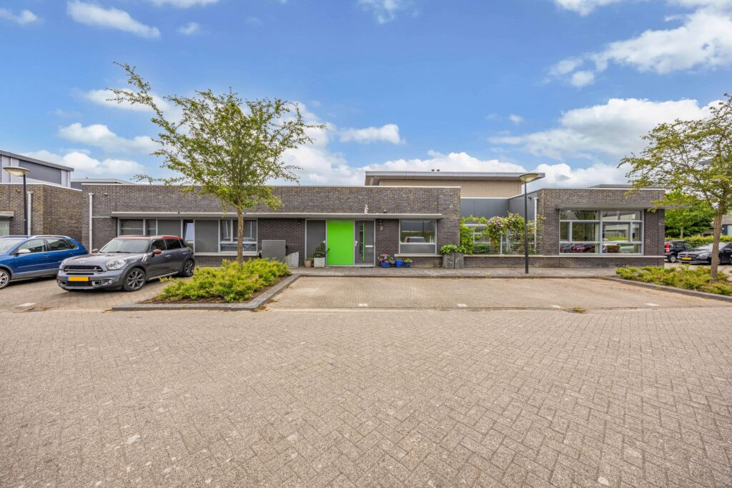 Hoekwoning te koop: Wightstraat 2, Almere