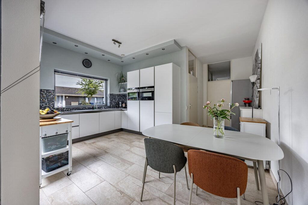 Hoekwoning te koop: Wightstraat 2, Almere