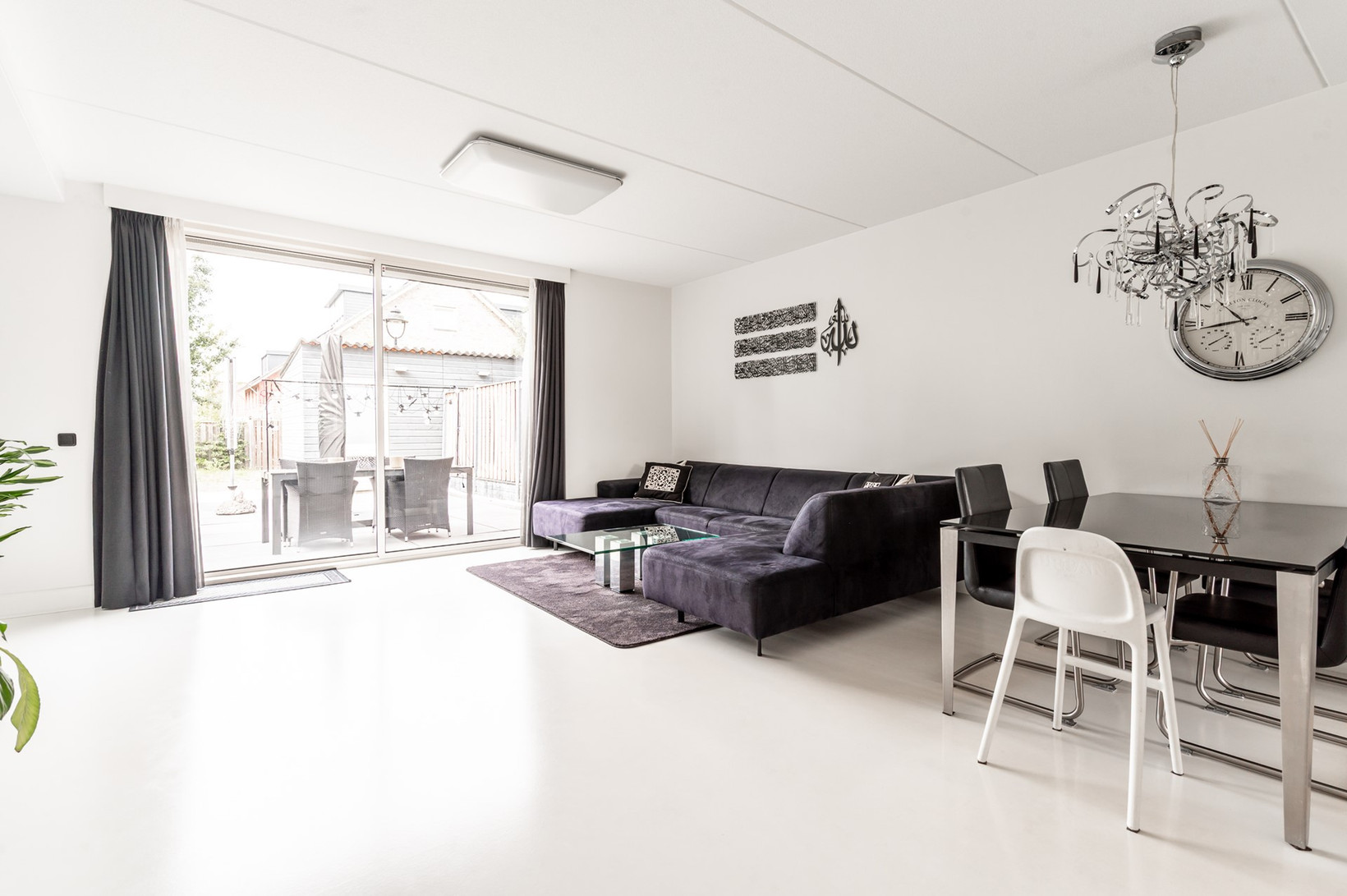 Tussenwoning te koop: Marie Curiestraat 32, Almere