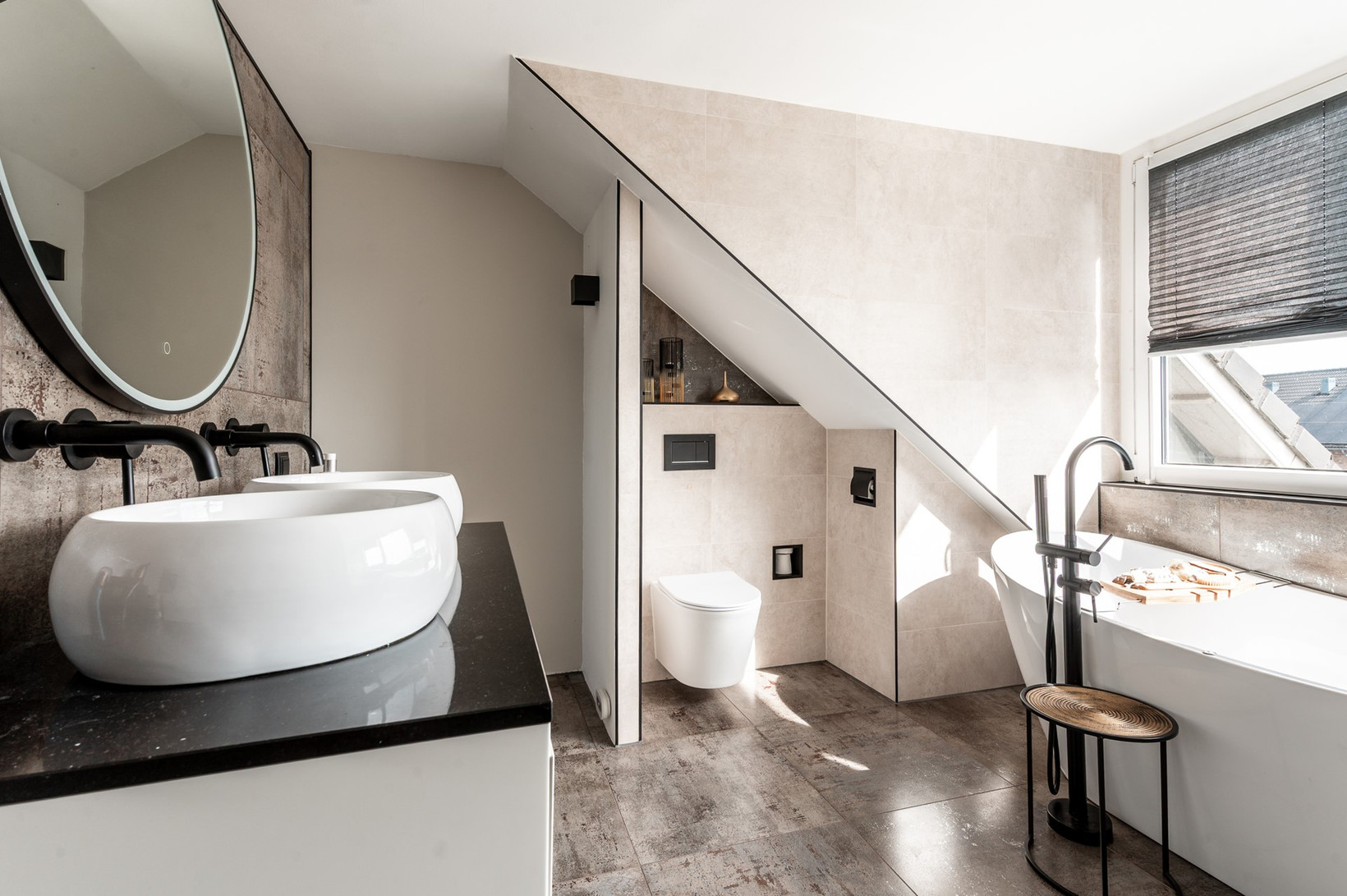 Tussenwoning te koop: Marie Curiestraat 32, Almere