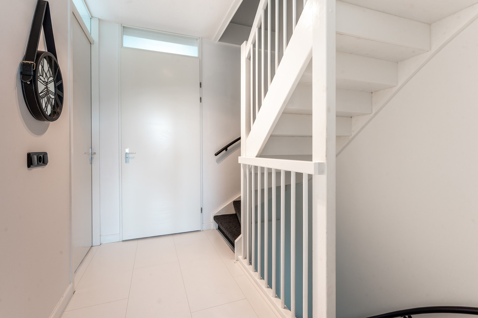 Tussenwoning te koop: Marie Curiestraat 32, Almere