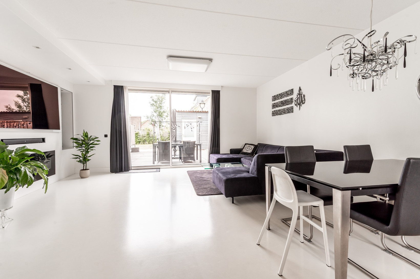 Tussenwoning te koop: Marie Curiestraat 32, Almere