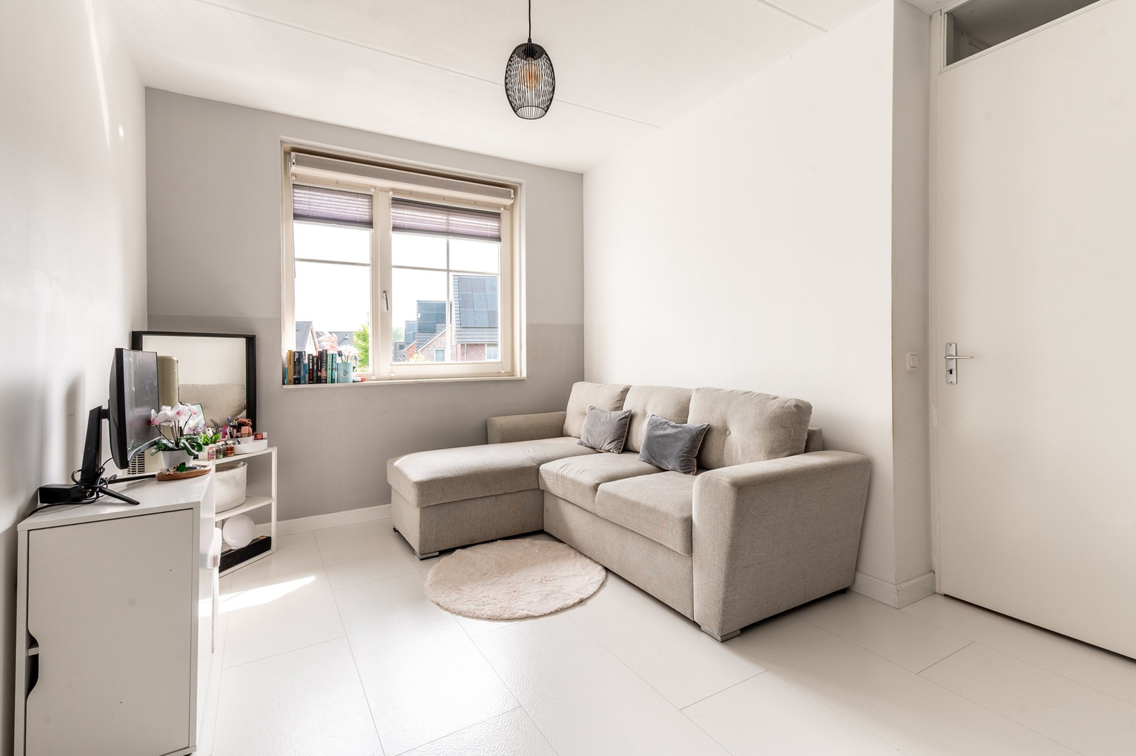Tussenwoning te koop: Marie Curiestraat 32, Almere