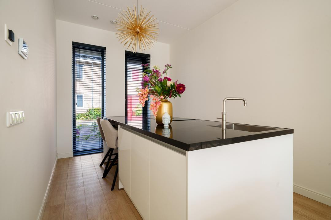 Tussenwoning te koop: Polykarp Kuschstraat 8, Almere
